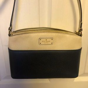 Crossbody bag
